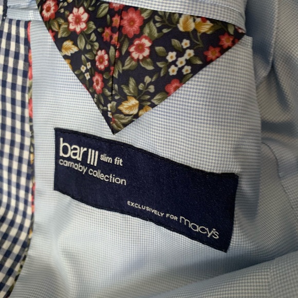 Blazer - Picture 2 of 5